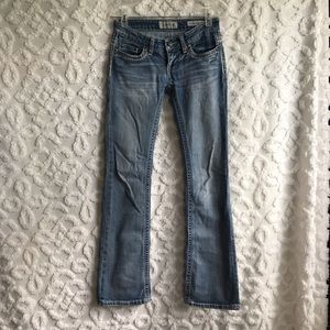 Daytrip Leo Bootcut 25L Light Wash Blue Jeans